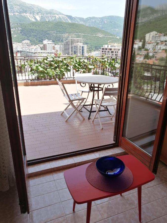Lovely Apartment With Big Terrace In Budva Dış mekan fotoğraf
